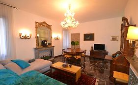 Castello 5888 A, Santa Marina, Calle Marcello, Calle